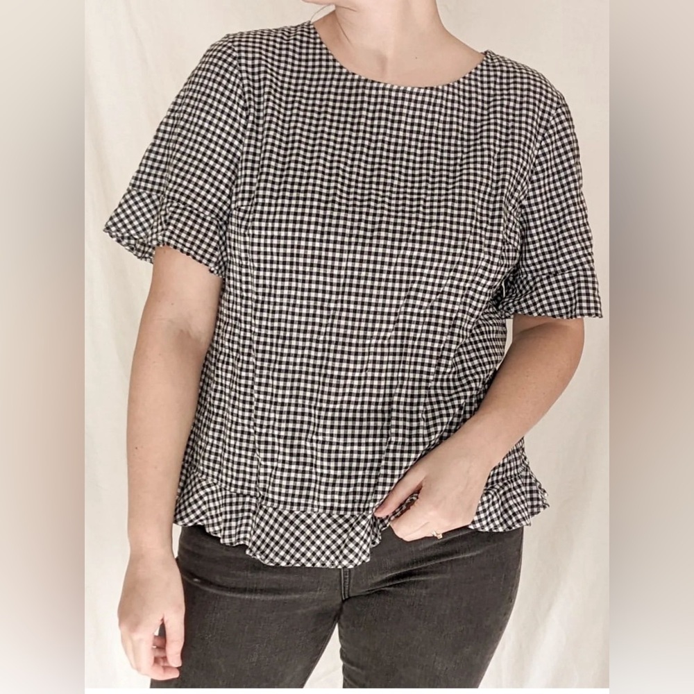 Talbots Black % White Blouse S (pictured blouse on larger size) 98% cotton